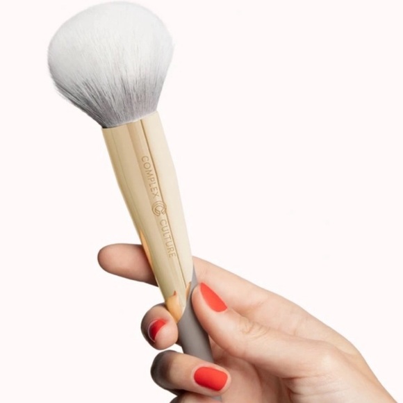 Complex Culture Plush Powder Brush - Picture 2 of 10